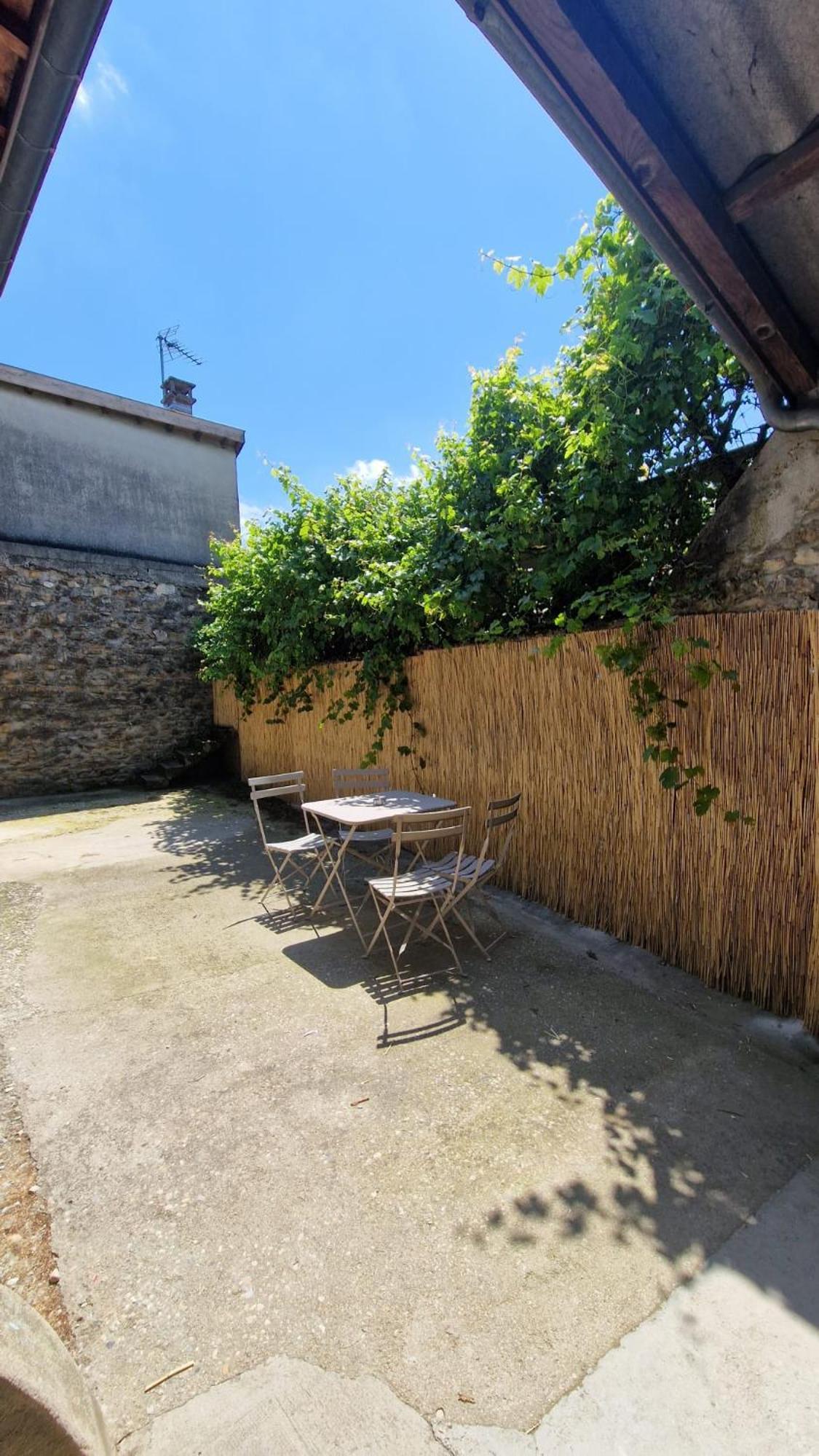 Appartement Le Bourg à Lagnieu Extérieur photo